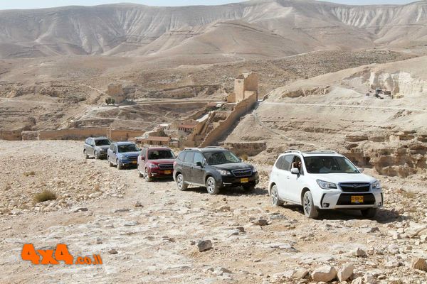 סובארו פורסטר בצפון מדבר יהודה