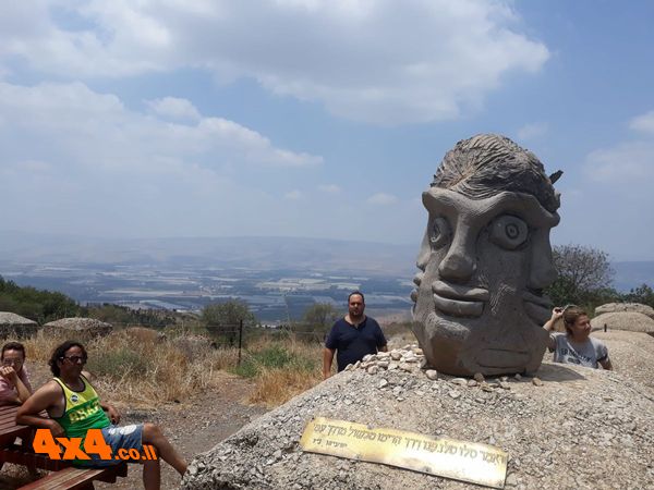 פסל הפרצופים ששביל אלי כהן