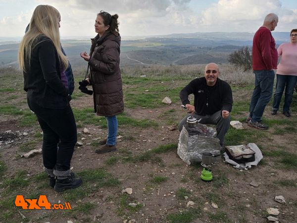 תה חם בגבעה 400