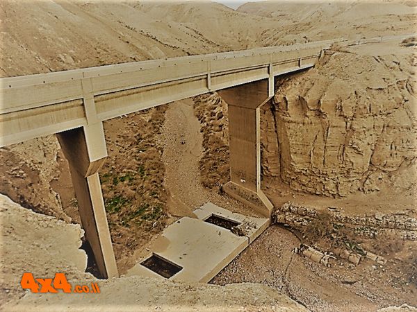 גשר נחל אוג