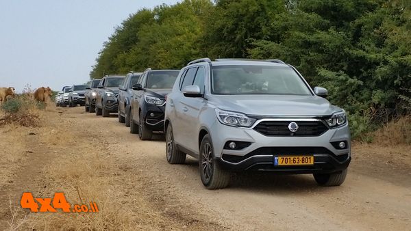 נכנסנו לשטח שיירה ארוכה של   ''רקסטון''