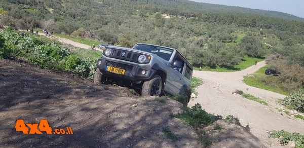 1615706557376