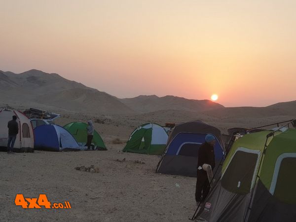 1618944027646
