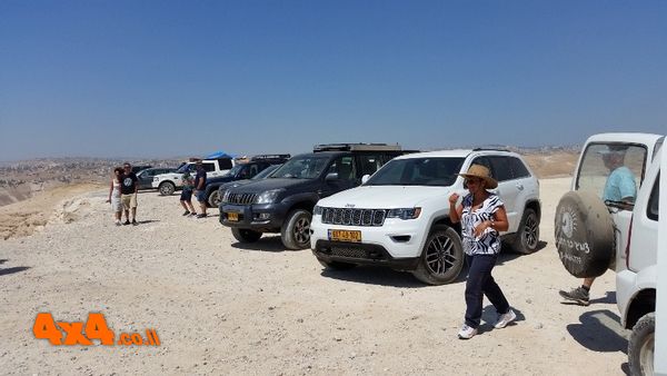 במרפסת הר מונטאר - מדברים על השעיר לעזעזל