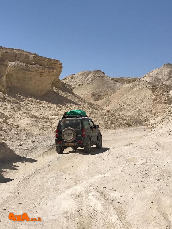 1633215995956