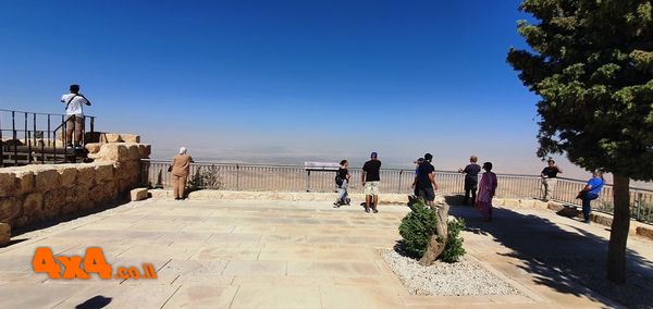 תצפית  מערבה, לישראל מראש הר נבו