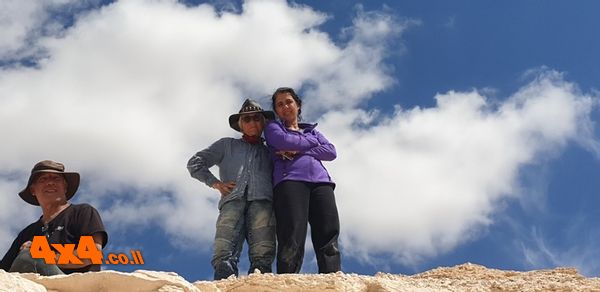 1649092493999