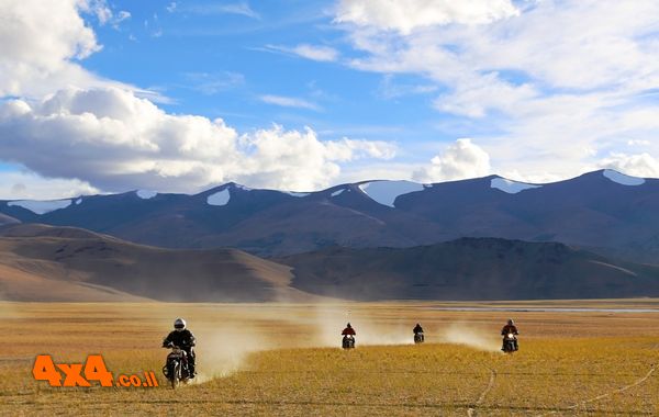 הודו באופנוע, מסע ג'יפים בקירגיזסטן, טיולים בארץ והדרכות נהיגה