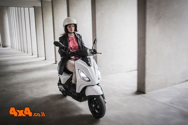 הקטנוע החשמלי של פיאג'ו נחת בישראל