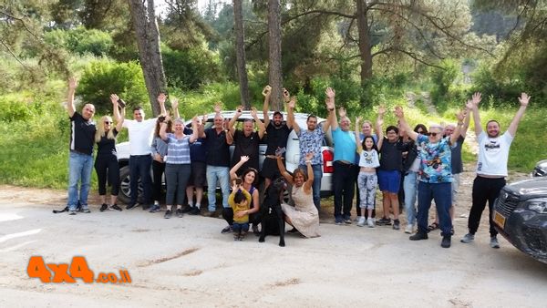שיחת סיכום ותמונה קבוצתית