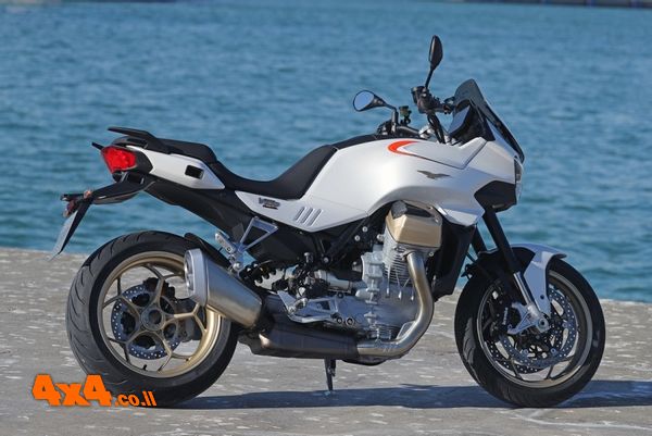 אופנוע מוטו גוצי V100 מגיע לישראל