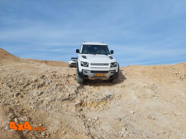 1702464711004