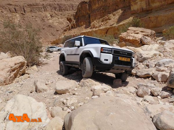 טויוטה לנדקרוזר 250 LUXURY PRO במבחן שטח של החיים האמיתיים – טיול לאורך דרך הבשמים