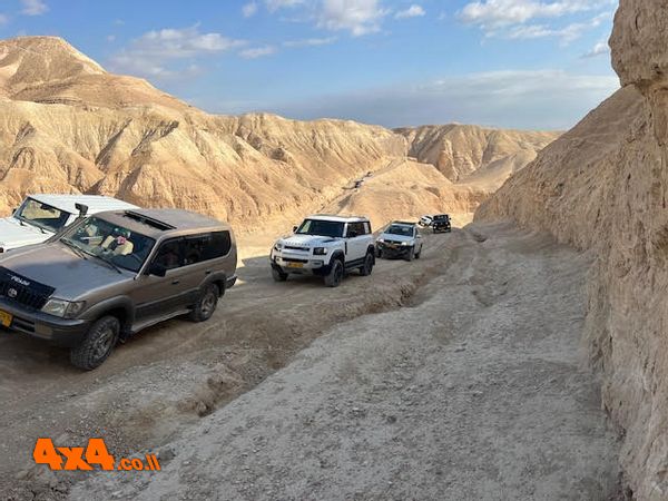 העלייה המחורצת למרום המצוק