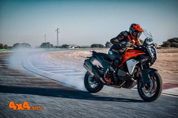 ק.ט.מ KTM 1390 Super ADVENTURE - האדוונצ'ר הקרבי ביותר לשטח
