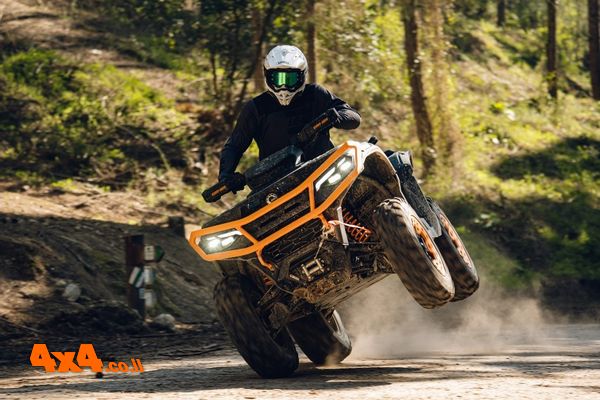 קאן-אם CAN-AM Outlander 1000 מציג מתלים אקטיביים לראשונה בטרקטורון