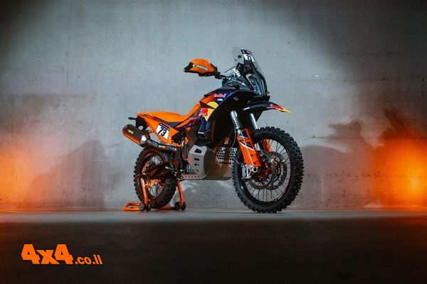 ק.ט.מ משיקה בישראל את KTM 890 ADVENTURE R RALLY