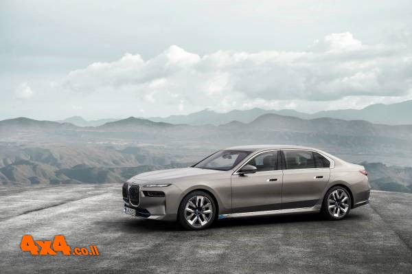 פורום: BMW חושפת את סדרה 7 החדשה