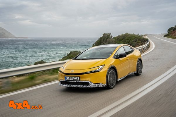 פורום: טויוטה פריוס פלאג-אין חדשה הוצגה באירופה