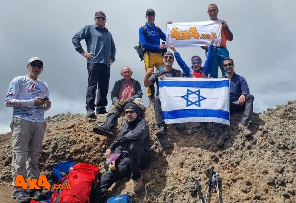 צ'ימבורזו 6310 מ' וגם קוטופקסי 5897 מ' - 5 פסגות - אקוודור 2027