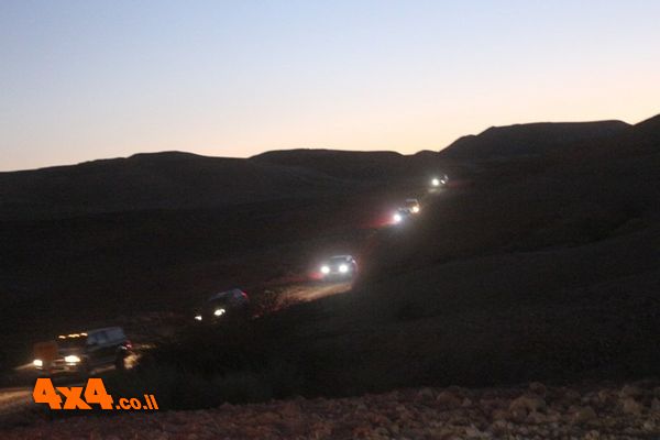 טיול יומיים במדבר משולב עם מסלול לילי 