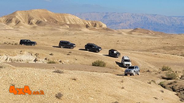 טיול ג'יפים מאלמוג למצוקי דרגות וביקור בבור עוזיהו