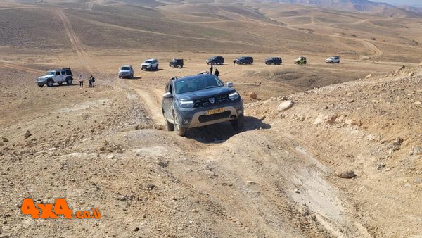 טיול ג'יפים מאלמוג למצוקי דרגות וביקור בבור עוזיהו