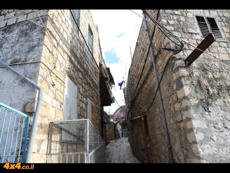 תמונות מבית הכנסת ומרחובות פקיעין
