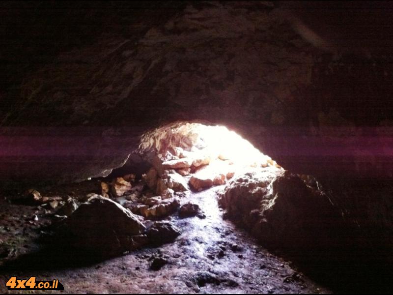 התוספת ותמונות המערה - יוני 2011