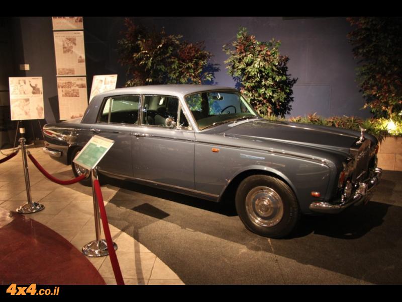 תמונות ממוזיאון המכוניות של המלך חוסיין