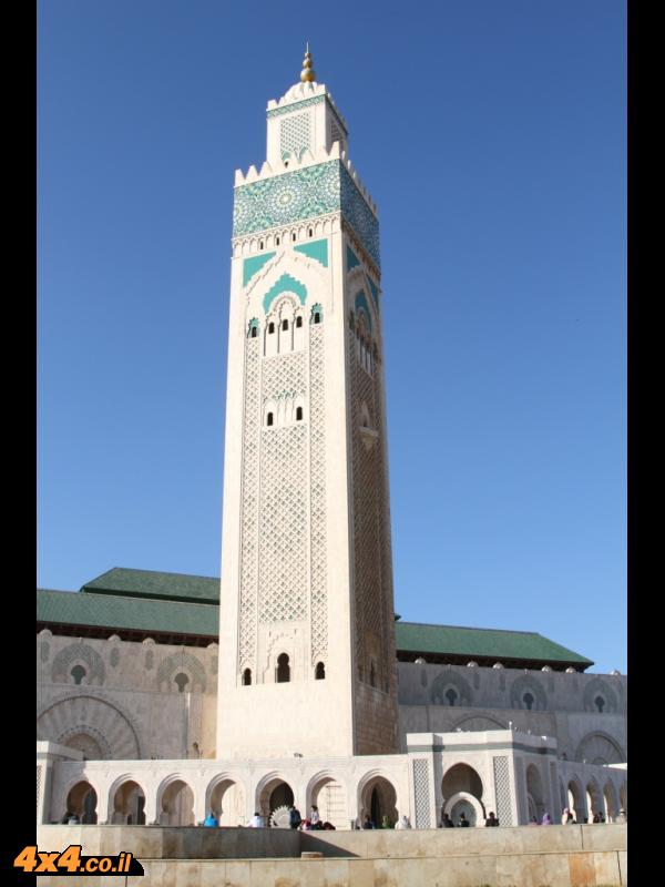מסגד חסן ה-2 על חוף האוקיינוס בקזבלנקה