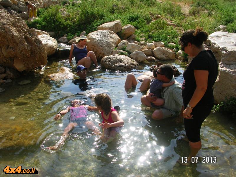מסע מעיינות בצפון מדבר יהודה - עדי וייזל - 17/08/13