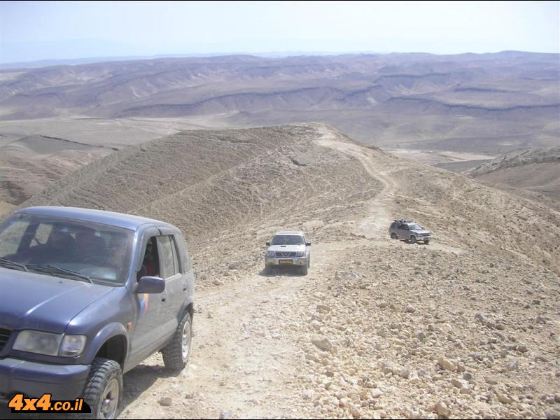 מסע אתגרי בסכיני דימונה לתוך הירח המלא וגם בשר עסיסי על האש! - עמיר גדנאור - 11/12/08