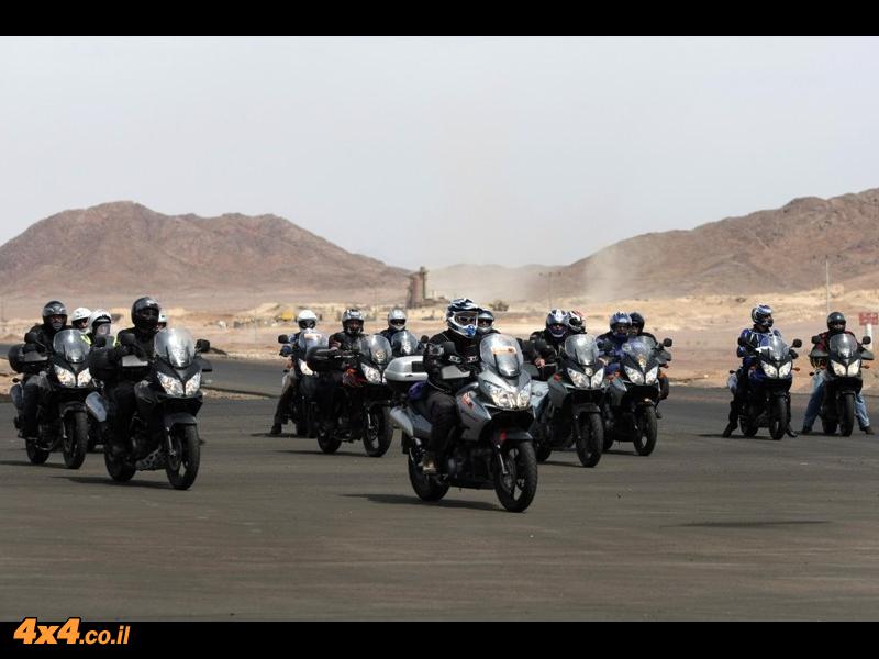 מצרים, 7 ימים: טיול אופנועי טורינג ללב המדבר המערבי